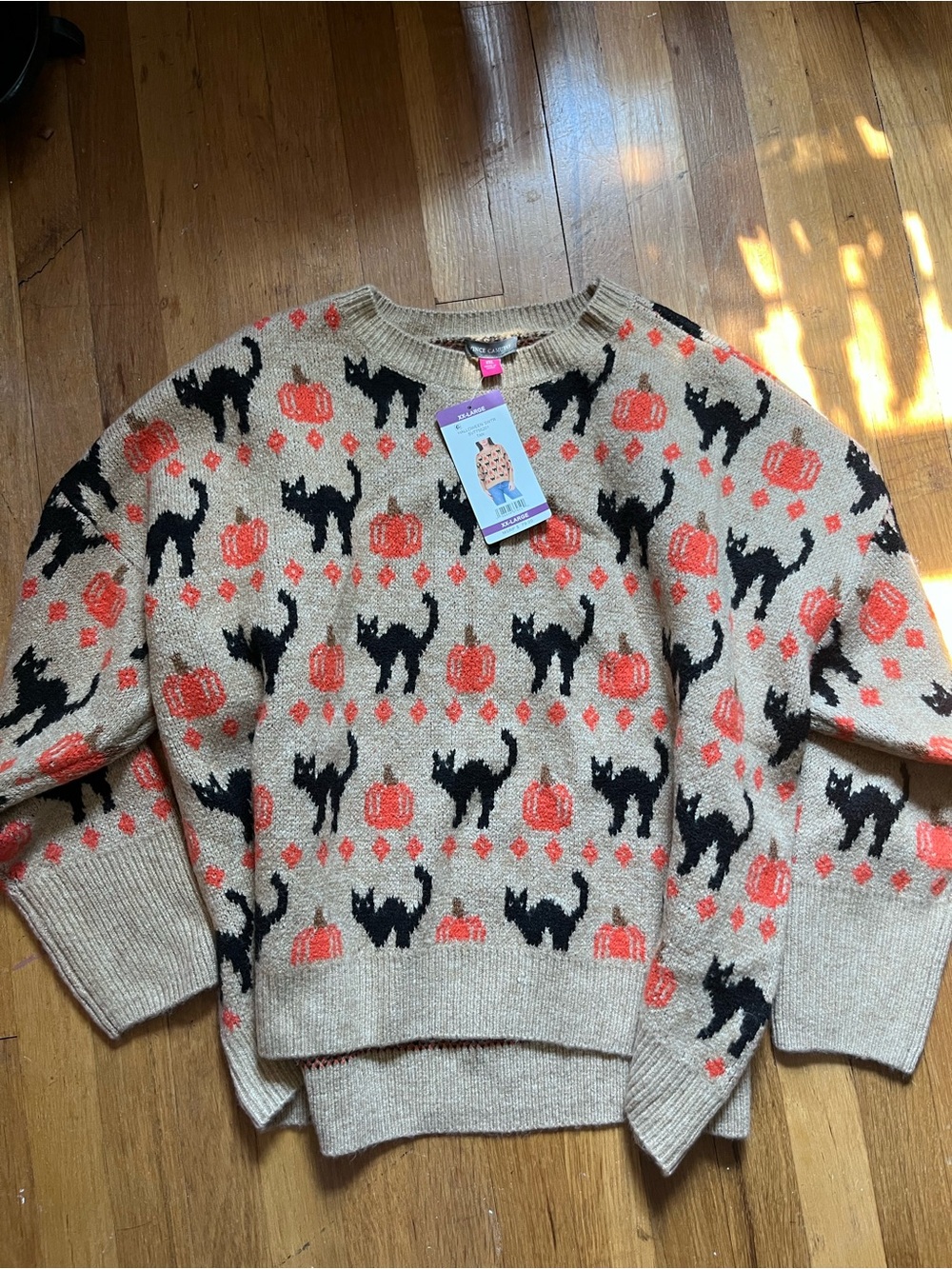 Vince Camuto Halloween Sweater - NWT - Picture 3 of 3
